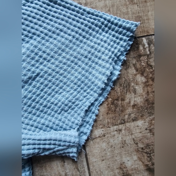 ✨ PILCRO S Anthropologie Waffle Knit Crop Tee | Blue | Effortless Coastal Casual - Picture 9 of 9